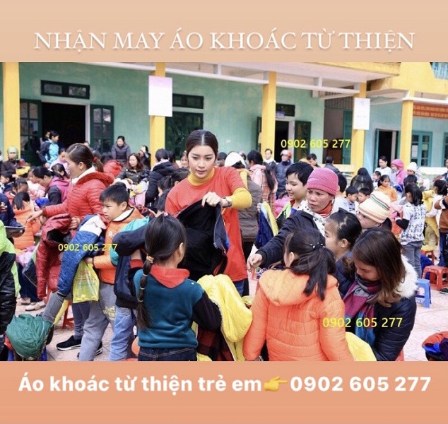 Mang áo ấm từ thiện gửi đến các em nhỏ tại Bình Định